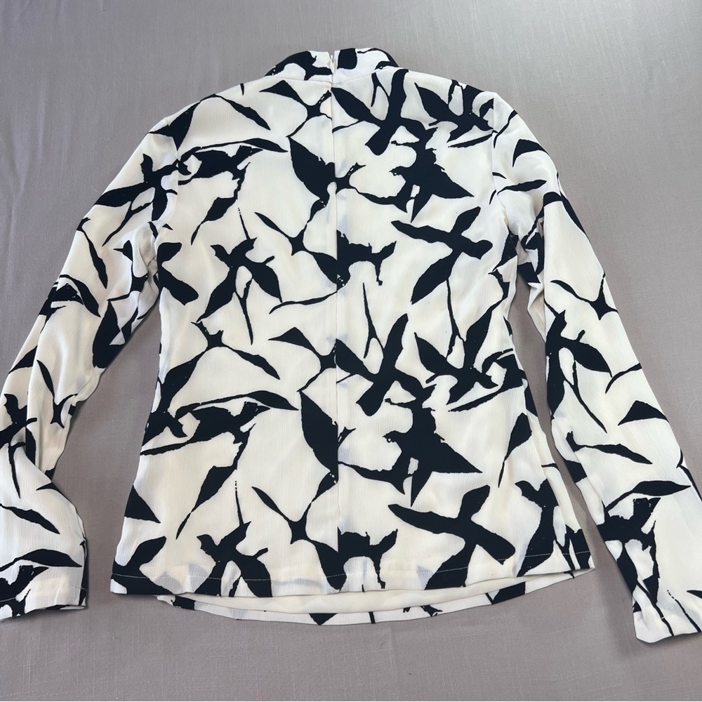Hidemi Black & White Abstract Bird Print Mock Neck Top – Women’s Small - Picture 9 of 13